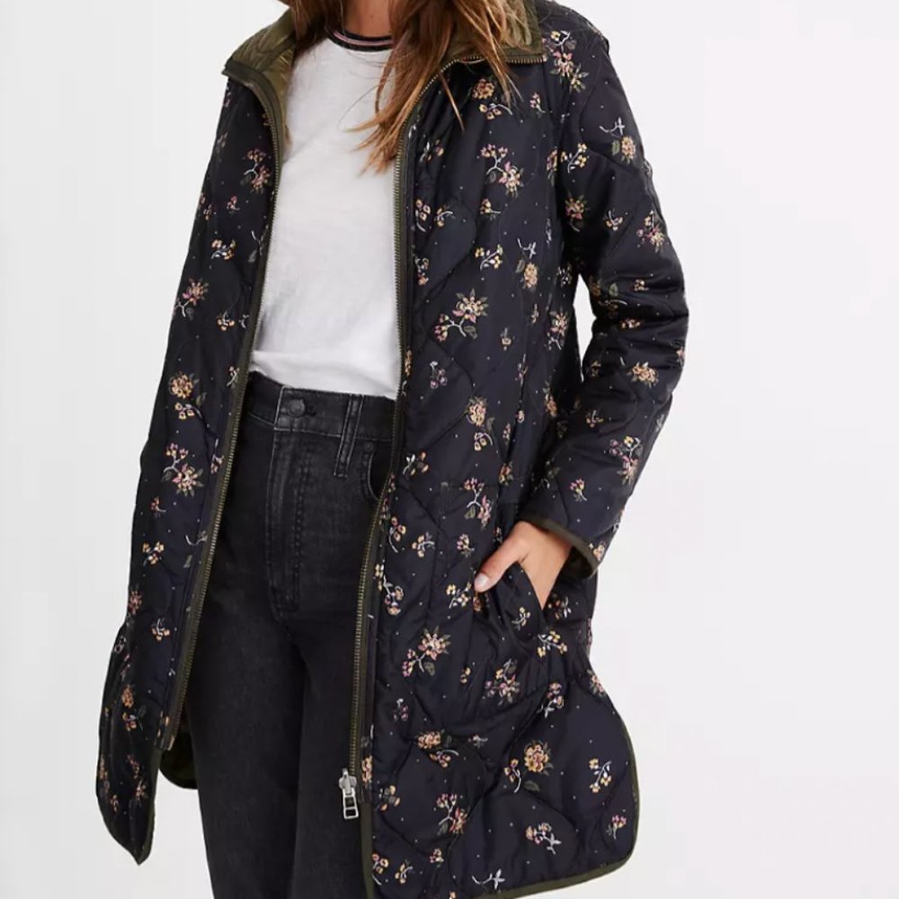 Reversible Quilted Liner Jacket in Forest Floral Style Number AA329  Size Medium